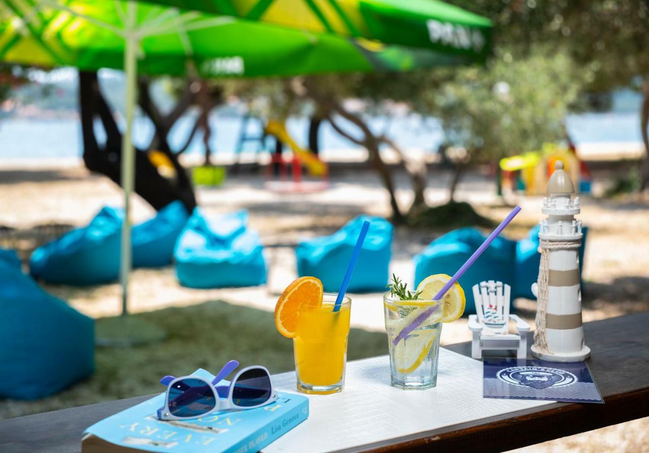 Mobile Homes Camp Perna - Adriatic Kampovi Orebic Ngoại thất bức ảnh